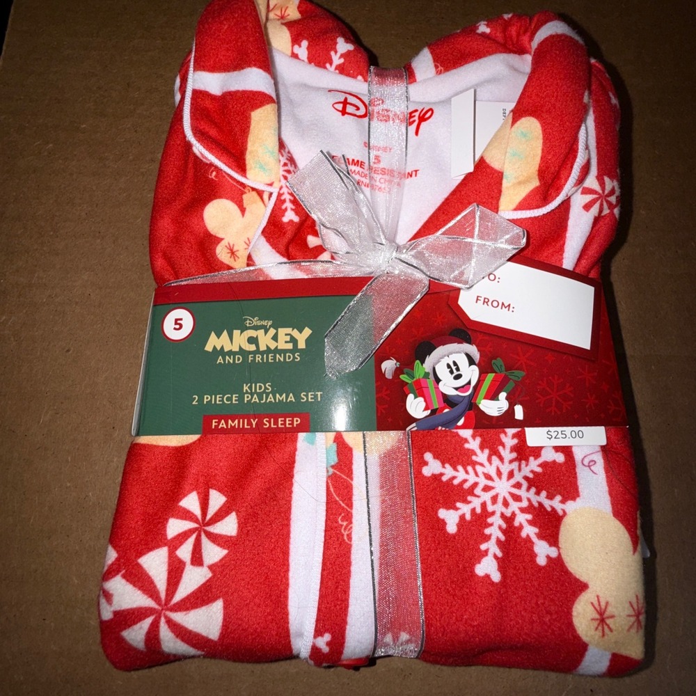 Disney Mickey Mouse Kids Pajama Set Size 5 NEW Holiday Red Snowflake Peppermint